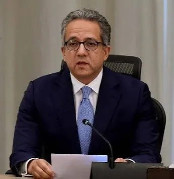 المصري خالد العناني يصبح أول عربي يرأس منظمة اليونسكو