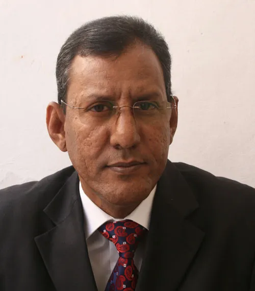 وزير الصحة يدعو لتفعيل المداومة