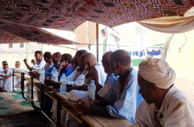 منصة خفل انطلاقة الملتقى الثقافي والصحي الأول لجمعية الرفاه في أغشو?