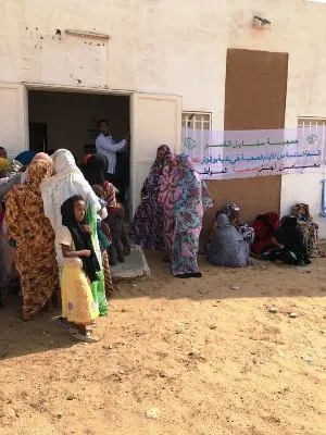 جانب من المستفيدين من اليوم الصحي في بلدية بولنوار (تصوير الأخبار)