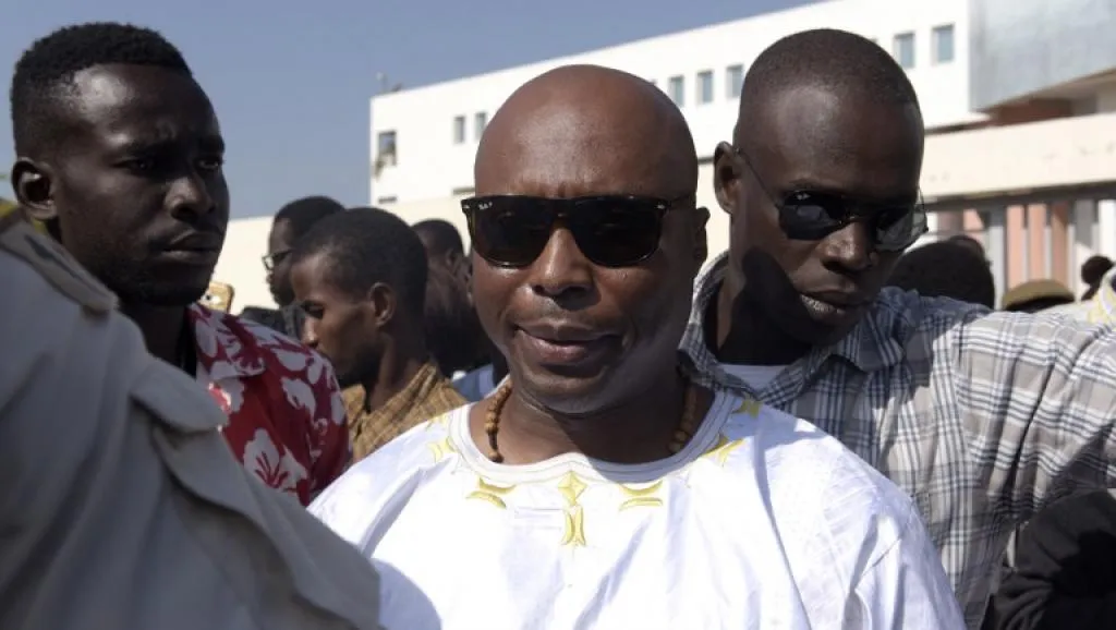 البرلماني بارتيليمي لدى مغادرته محكمة داكار فاتح سبتمبر 2016.