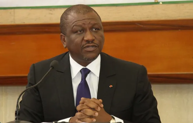 هامد باقايوقو: وزير الداخلية الإيفواري.