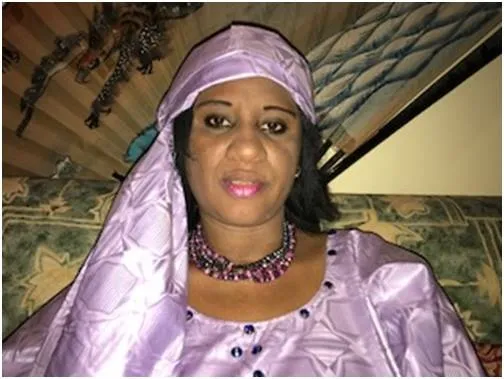 الناشطة الشبابية "خديجة مام لي" مسؤولة شباب حزب الاتحاد من أجل الجمهو