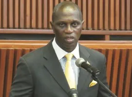 ألفريد باولو كونتيه: وزير الدفاع السيراليوني السابق.