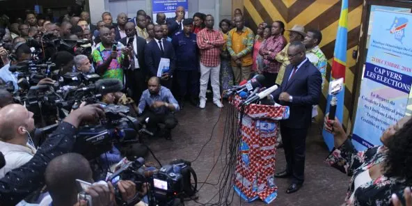 كورنيلي نانغا: رئيس لجنة الانتخابات بالكونغو الديمقراطية خلال مؤتمر