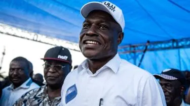 مارتن فايولو: المعارض الخاسر في الانتخابات الرئاسية الكونغولية.