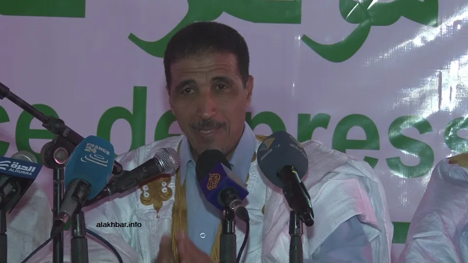 المرشح الرئاسي محمد ولد مولود خلال مؤتمر صحفي سابق (الأخبار - أرشيف)