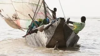 _107844836_nigernaufrage