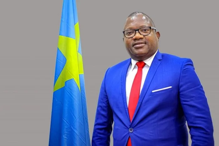 جون تومبا: وزير التكوين المهني والفنون والحرف بالكونغو الديمقراطية