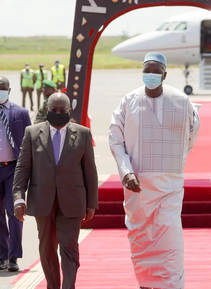 الرئيس الانتقالي المالي باه نداو والرئيس الغاني نانا أكوفو أدو