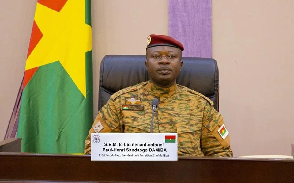 بول هنري سانداوغو داميبا: الرئيس الانتقالي لبوركينافاسو 