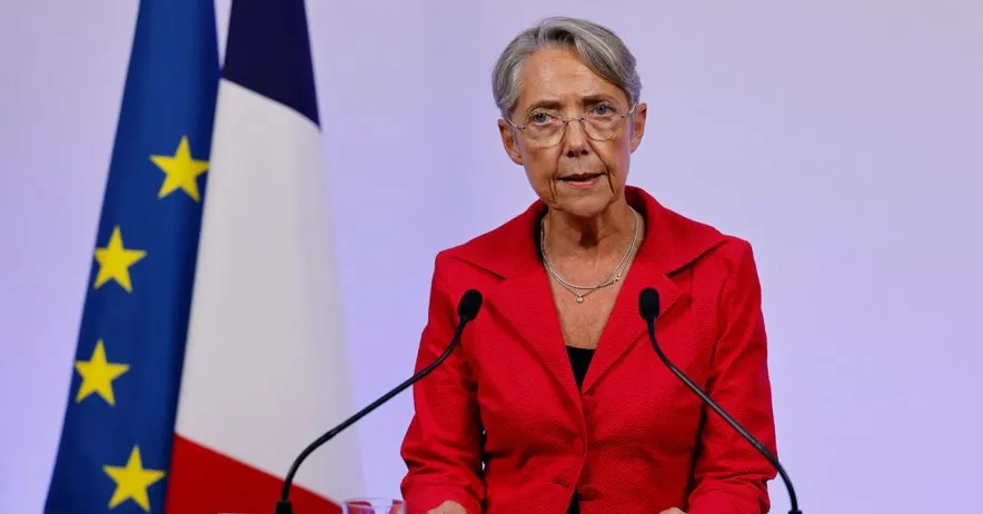 إليزابيت بورن: رئيسة الحكومة الفرنسية 