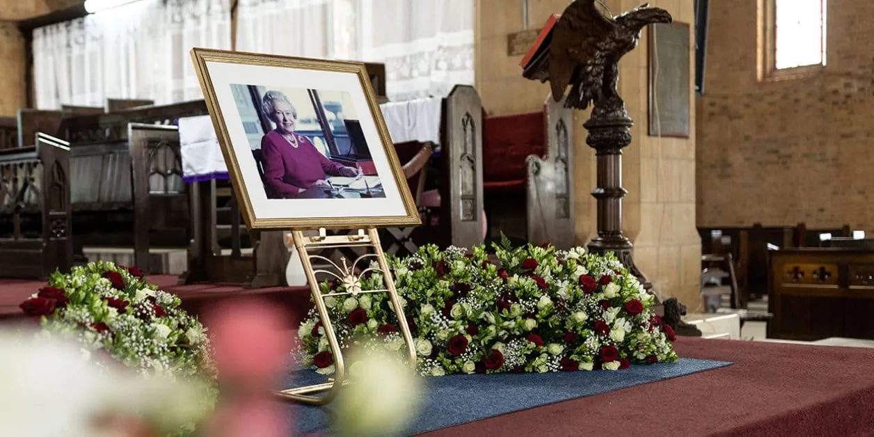 jad20220916-conf-elizabeth-ii-obseques-1256x628-1663494905