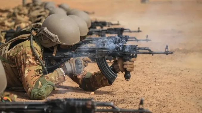 Armee-malienne-famas-9