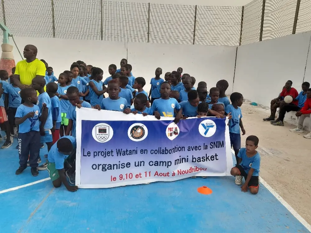 جانب من إنطلاقة مخيم تعليم كرة السلة في نواذيبو/ الأخبار