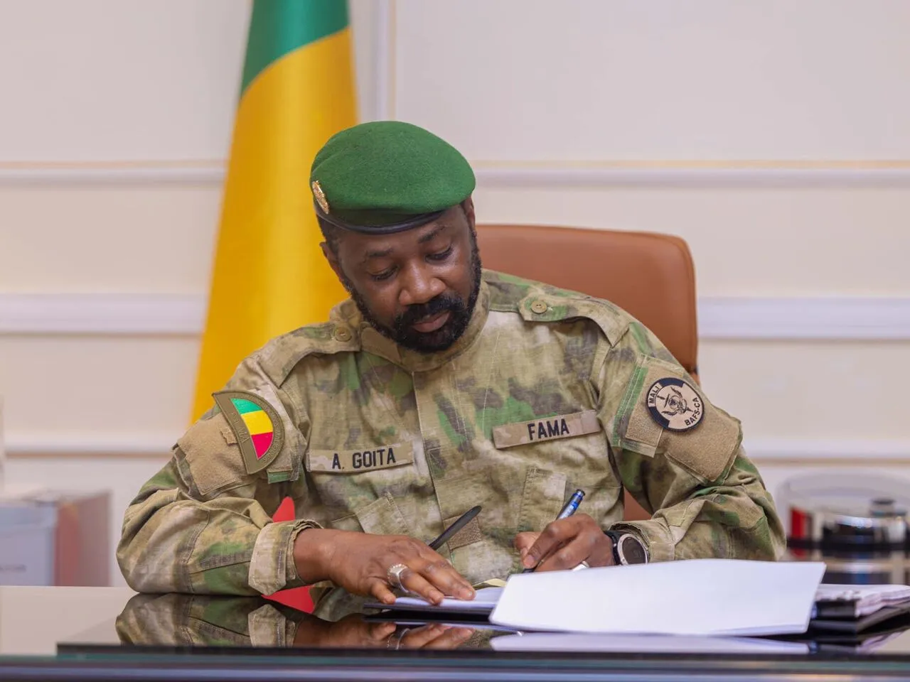  الرئيس الانتقالي المالي عاصيمي غويتا