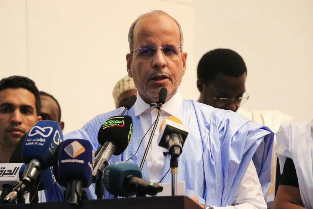 رئيس حزب الإنصاف الحاكم محمد ماء العينين ولد أييه خلال خطابه اليوم (ا