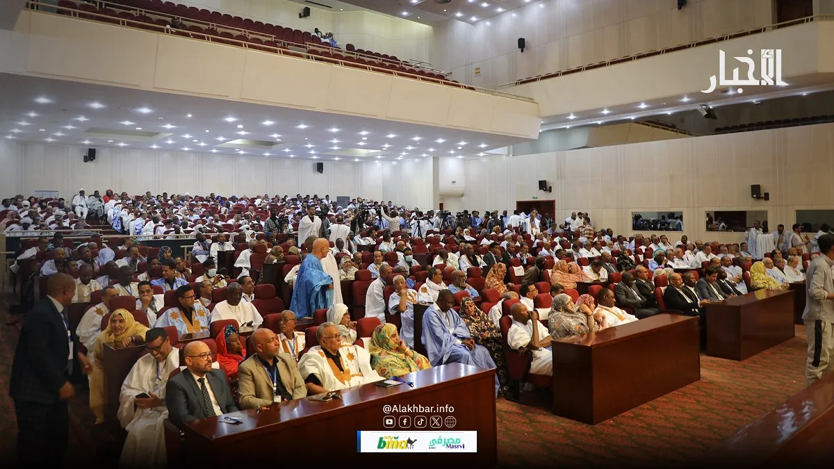 حضور حفل اختتام التشاور بين وزارة الداخلية والأحزاب السياسية والشحخ