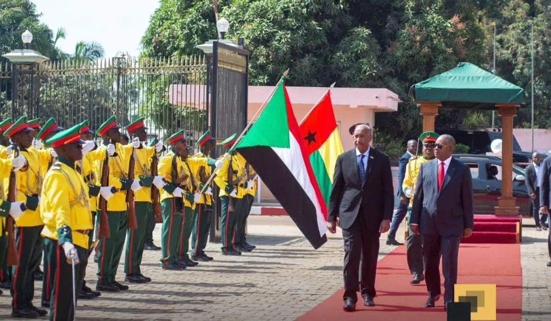 رئيس مجلس السيادة السوداني عبد الفتاح البرهان خلال استقباله من طرف ر