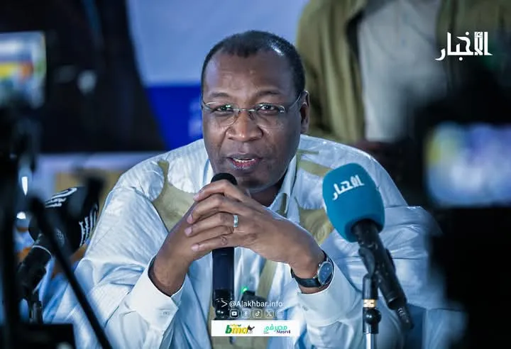 رئيس حزب الإنصاف الحاكم سيدي أحمد ولد محمد خلال نشاط سابق (الأخبار - أ