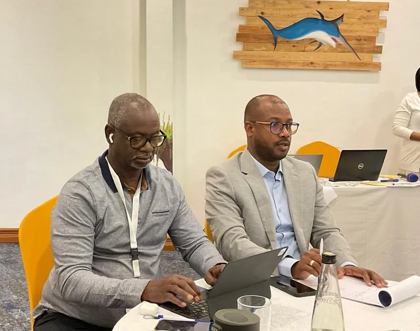 عمدة بلدية لكصر الدكتور محمد السالك عمار، وعمدة بلدية السبخة الأستا?