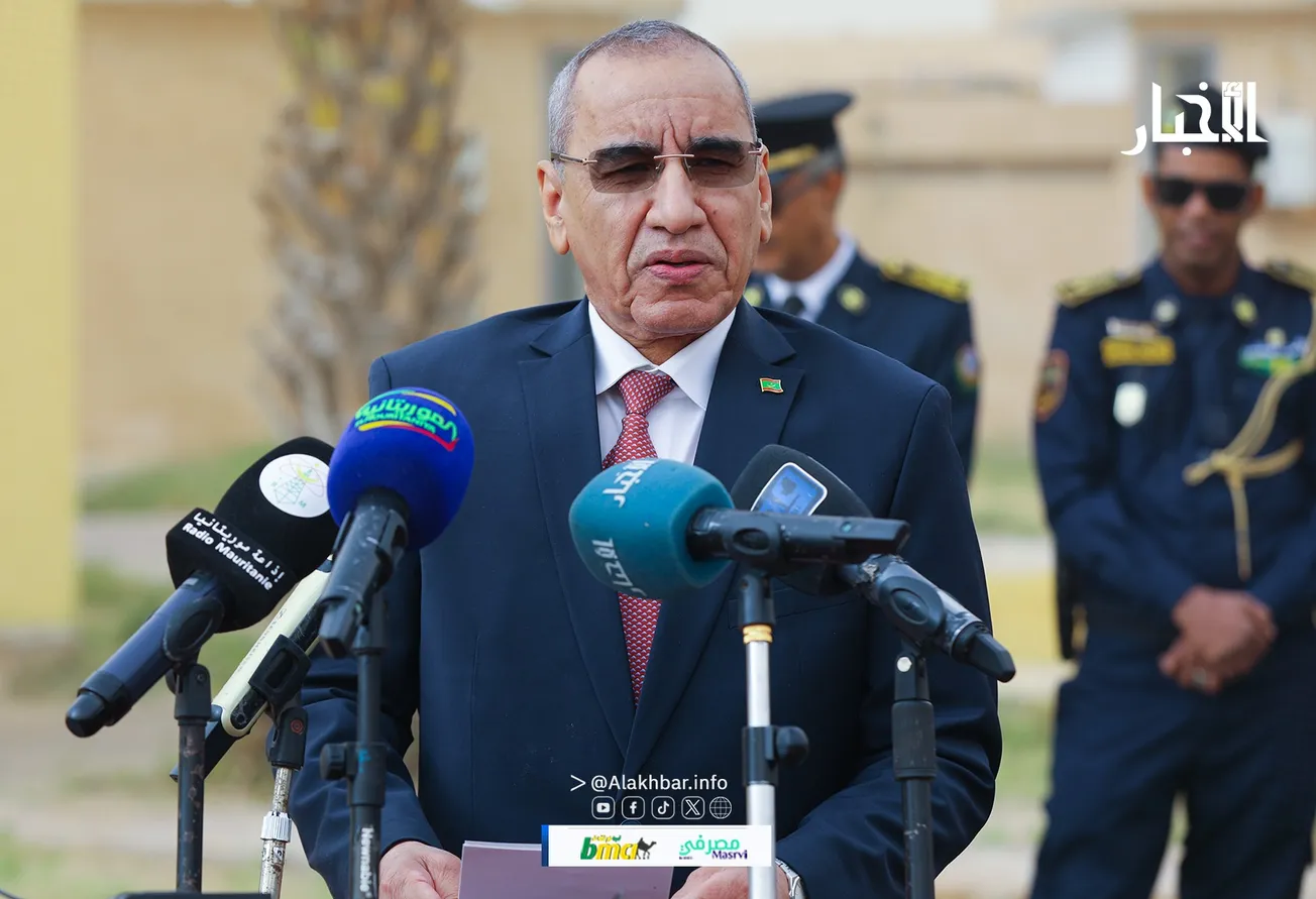 وزير الداخلية وترقية اللا مركزية والتنمية المحلية محمد أحمد ولد محم?