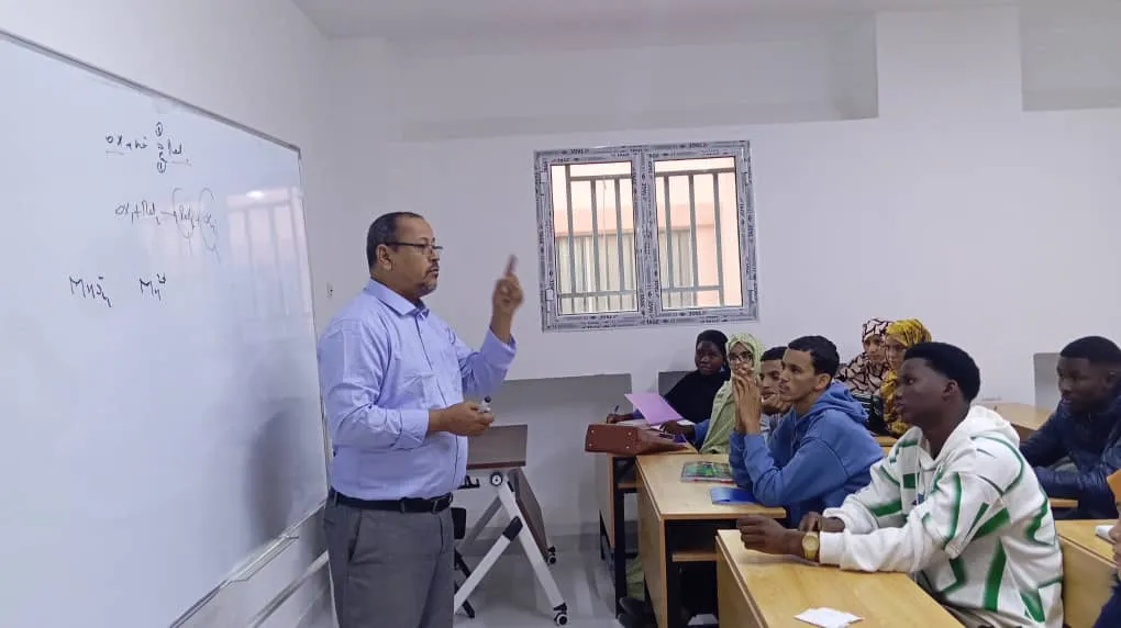 رئيس جامعة نواذيبو محمد سعيد سيديا درس في أول يوم /الأخبار